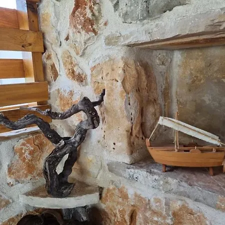 Semesterbostad Kuca Za Odmor Dijana Gornje Selo